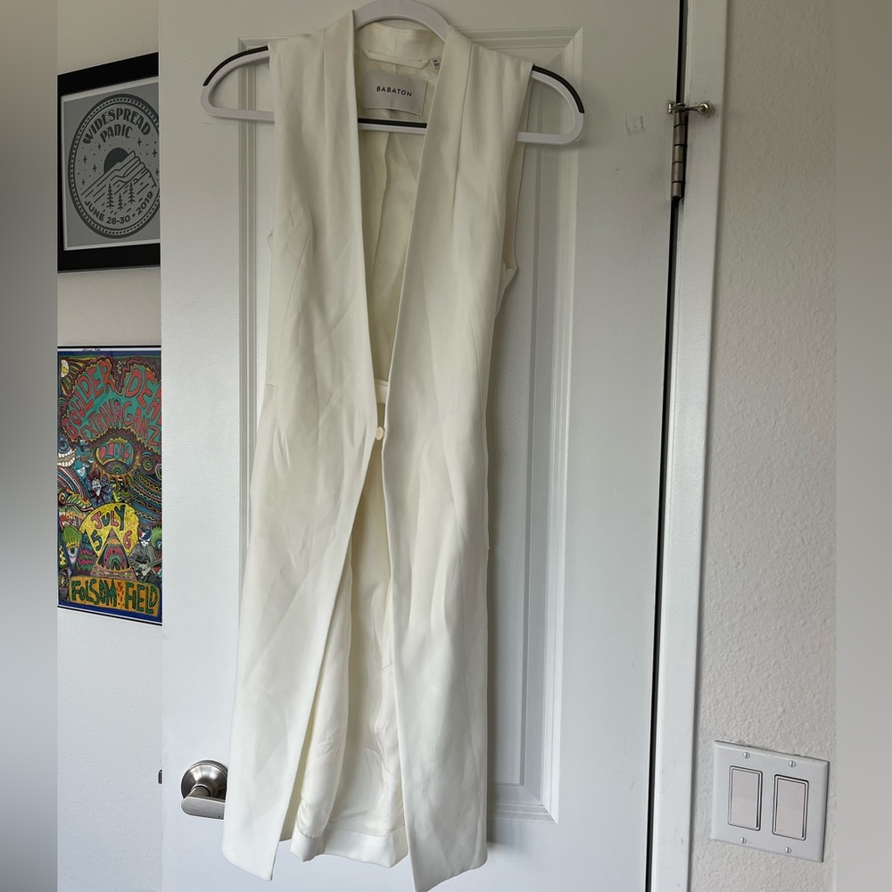 Aritzia Babaton Vest